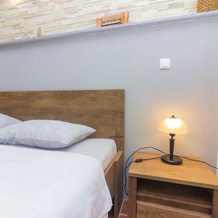 Apartmani Miletic Zara Esterno foto