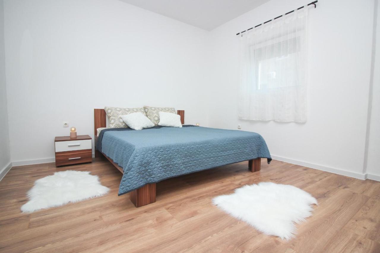 Apartmani Miletic Zara Esterno foto