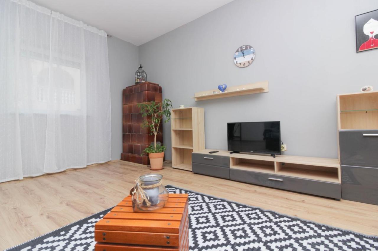 Apartmani Miletic Zara Esterno foto