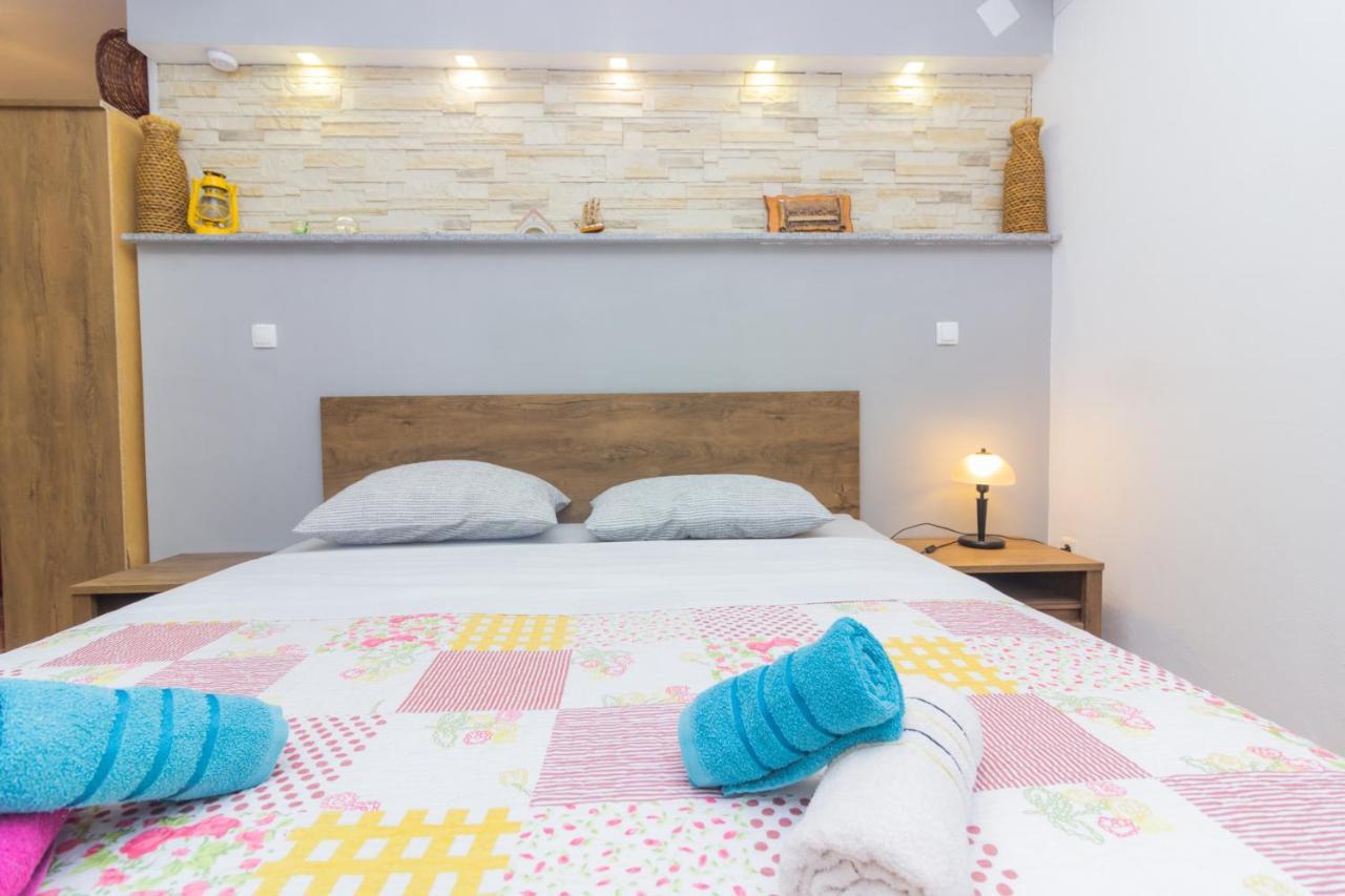 Apartmani Miletic Zara Esterno foto