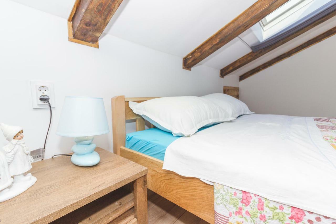Apartmani Miletic Zara Esterno foto